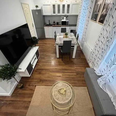 K3- Maison 2min Rer 15min Paris-expo 4 Chambres/10 Lits * باغنيو