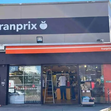 Villa K3- Maison 2min Rer 15min Paris-expo 4 Chambres/10 Lits