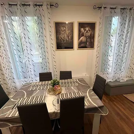 Villa K3- Maison 2min Rer 15min Paris-expo 4 Chambres/10 Lits